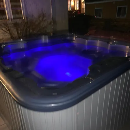 לינה וארוחת בוקר Det Kristne Feriehotel *