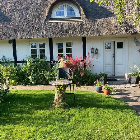 לינה וארוחת בוקר Det Kristne Feriehotel